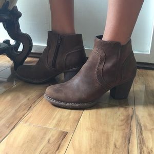 clarks carleta paris